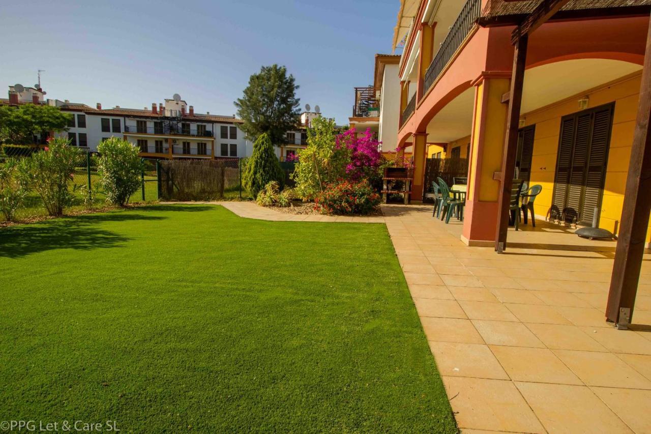 Modern Garden Apartment ايامونتي المظهر الخارجي الصورة